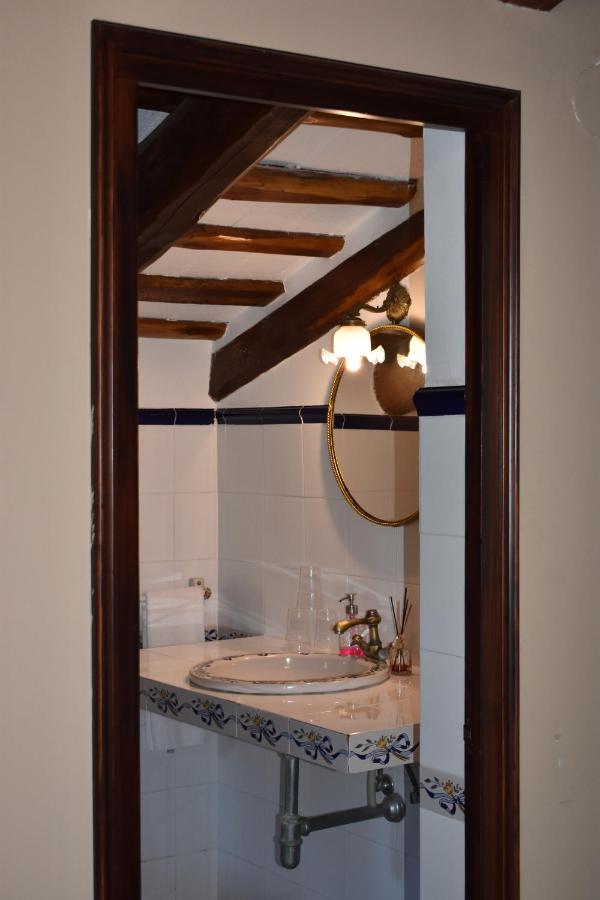 Hôtel Masia Can Sala à Montornés del Vallés Extérieur photo